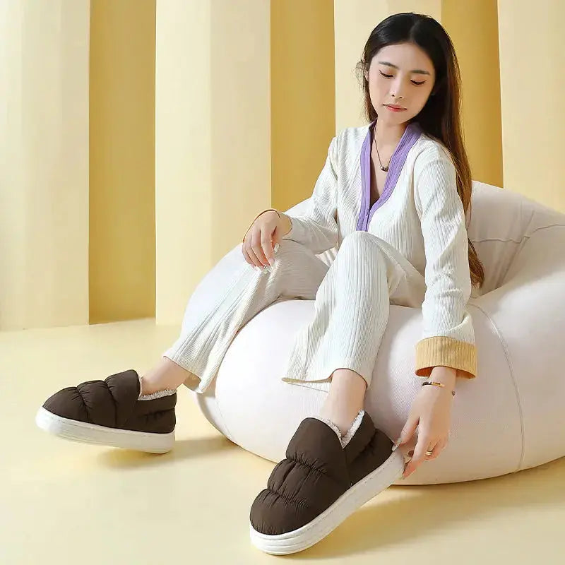 Plush-Lined Winter Boots – Unisex Warm Indoor & Outdoor Non-Slip Fur Boots